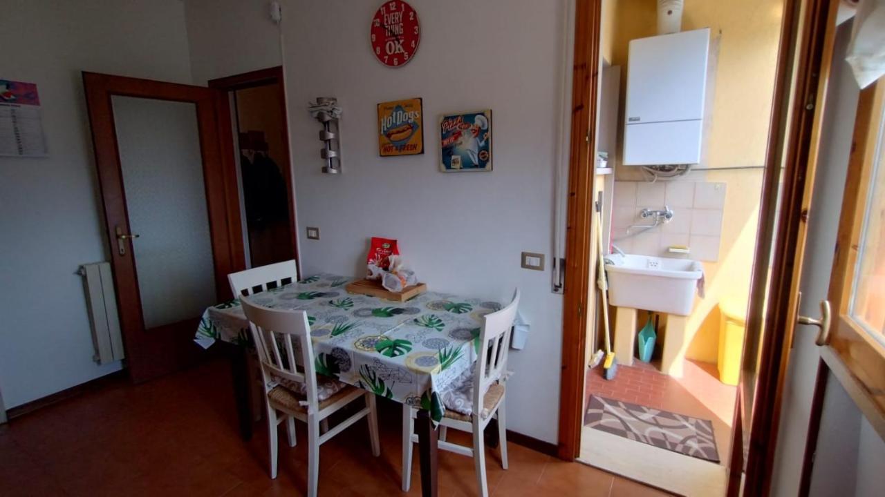 La Casa Dei Viaggiatori - Viareggio - Posto Auto Gratuito Exterior foto